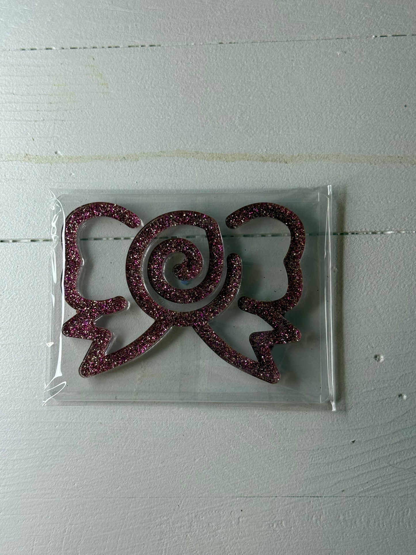 Jumbo Paper Clip- Bow