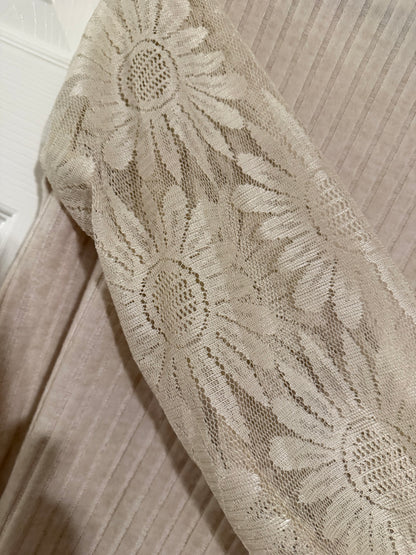 Floral, sheer sleeve