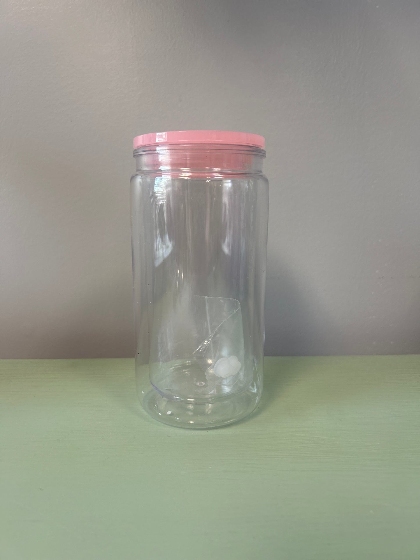 16oz Pink Lid Plastic Snowglobe